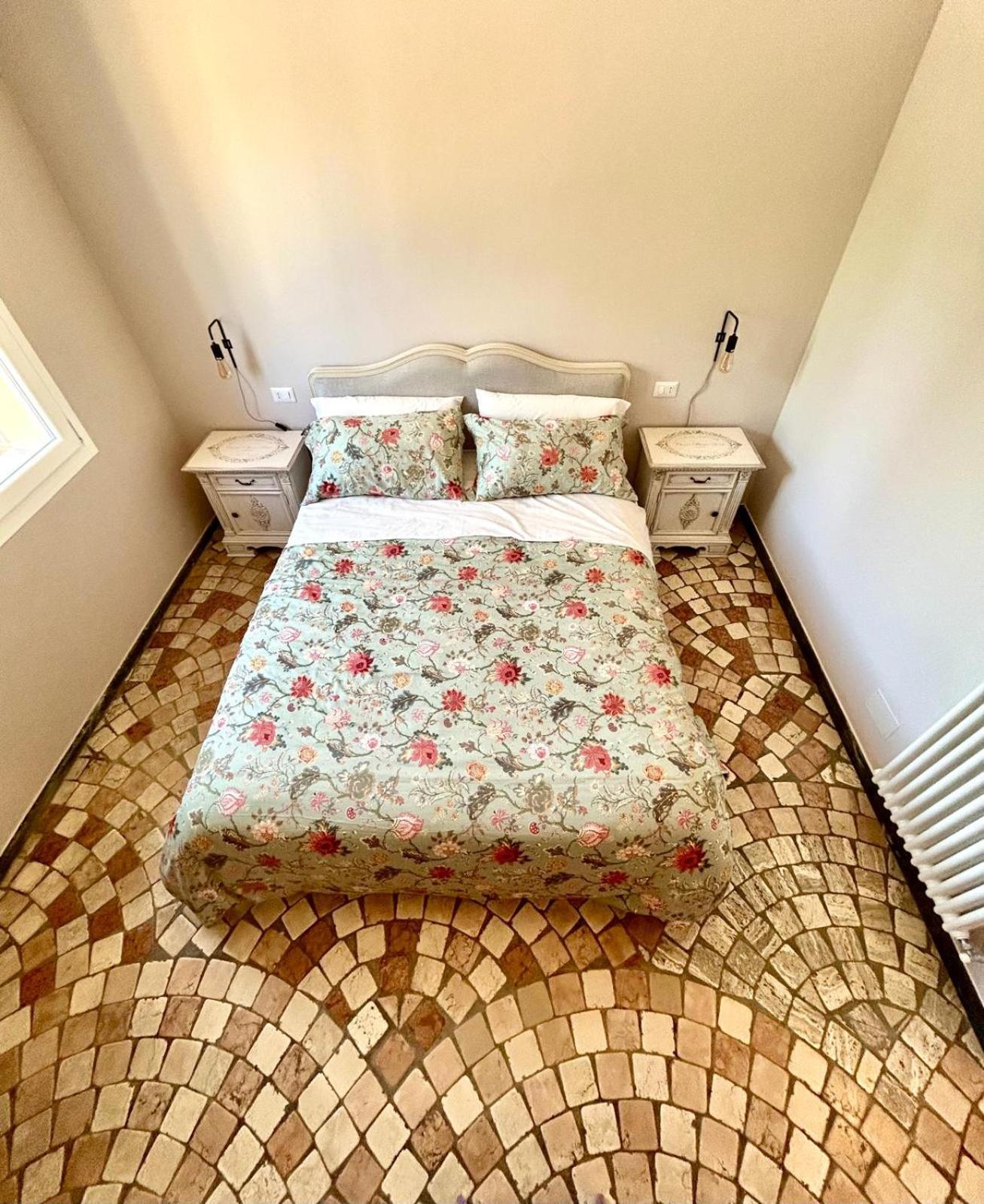 Al Civico 73 Bed & Breakfast Carpi Eksteriør bilde